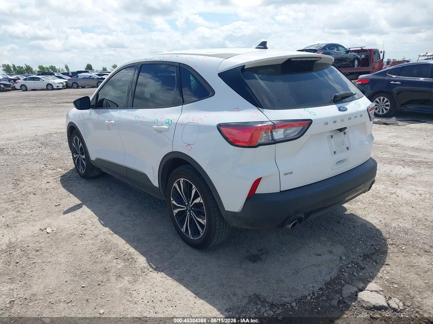 2022 Ford Escape VIN 1FMCU0G62NUB96949 IAAI salvage auction — HAIL, Original (Texas), sold $8,000 on 2026-08-20 (photo 3)