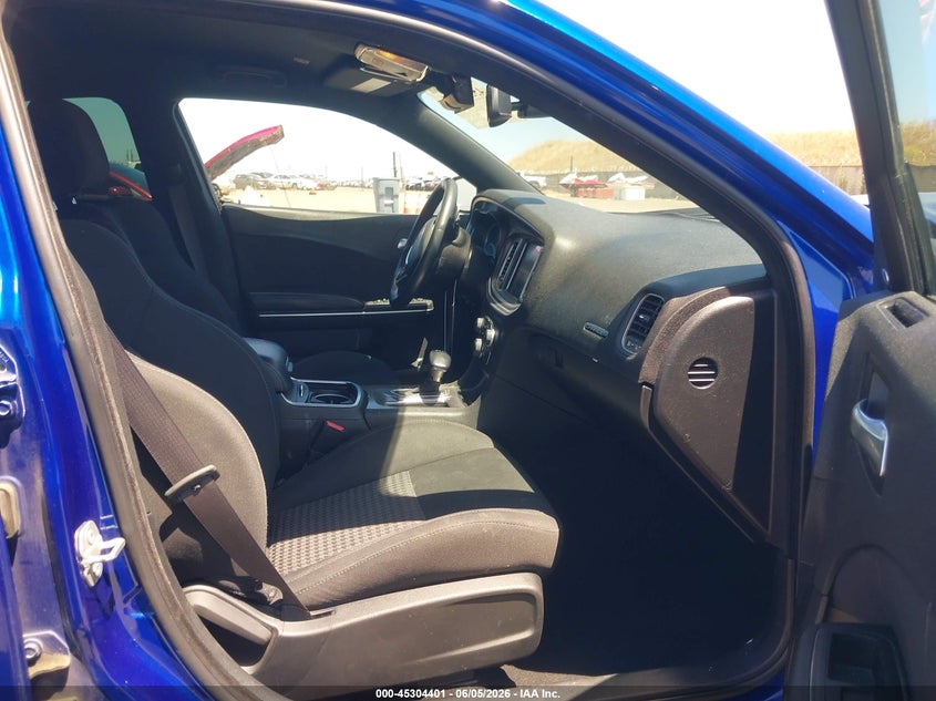 2019 Dodge Charger VIN 2C3CDXHGXKH599231 IAAI salvage auction — RIGHT FRONT, Salvage Title, sold $3,150 on 2026-07-22 (photo 5)