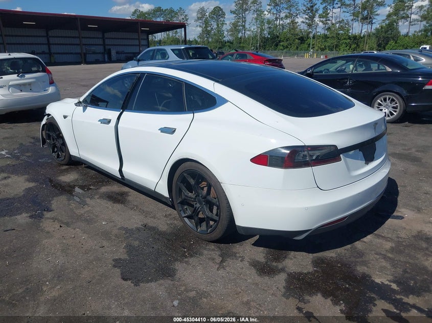 2015 Tesla Model s VIN 5YJSA1S20FF094871 IAAI salvage auction — LEFT FRONT, Rebuildable (Florida), sold $2,950 on 2026-07-30 (photo 3)