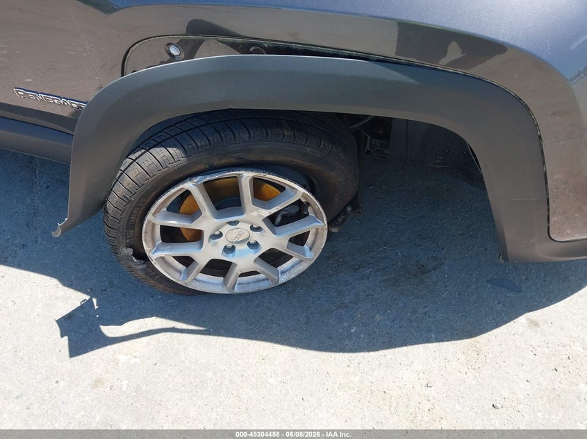 2020 Jeep Renegade VIN ZACNJBBB1LPL06729 IAAI salvage auction — TRANSMISSION, Salvage Title, sold $2,300 on 2026-07-09 (photo 6)