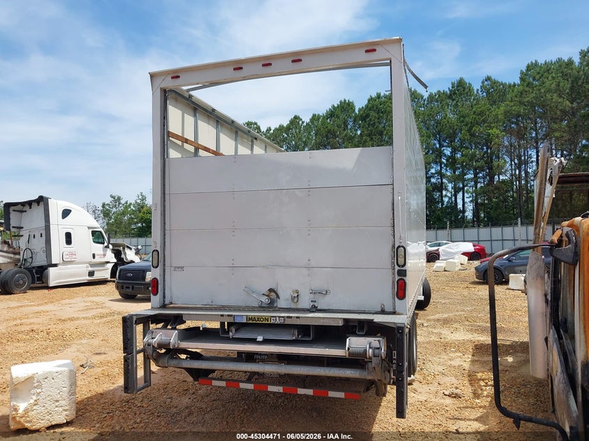 2018 Freightliner M2 106 VIN 3ALACWFD4JDJP0951 IAAI salvage auction — ALL OVER, Salvage (Georgia), sold $8,675 on 2026-08-12 (photo 4)