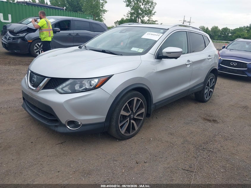 2017 Nissan Rogue VIN JN1BJ1CR2HW112624 IAAI salvage auction — FRONT END, Salvage Title, sold $225 on 2026-07-28 (photo 2)