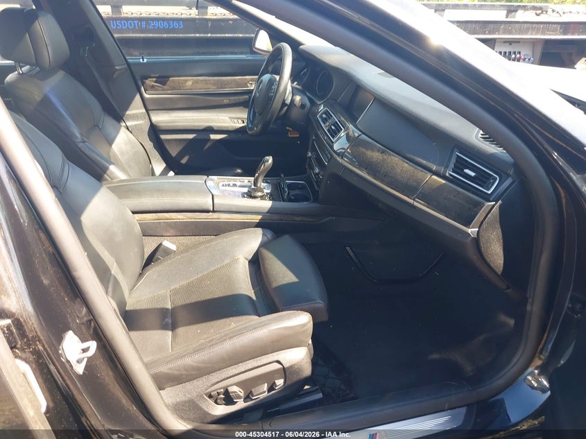 2014 BMW 7er VIN WBAYF8C53ED653765 IAAI salvage auction — NORMAL WEAR, Clear (New York), sold $975 on 2026-07-07 (photo 5)