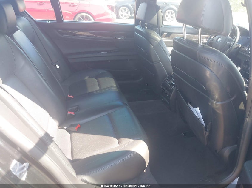 2014 BMW 7er VIN WBAYF8C53ED653765 IAAI salvage auction — NORMAL WEAR, Clear (New York), sold $975 on 2026-07-07 (photo 8)