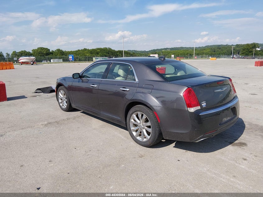 2018 Chrysler 300 VIN 2C3CCAKG4JH137741 IAAI salvage auction — RIGHT FRONT, Salvage Title, sold $2,350 on 2026-07-23 (photo 3)
