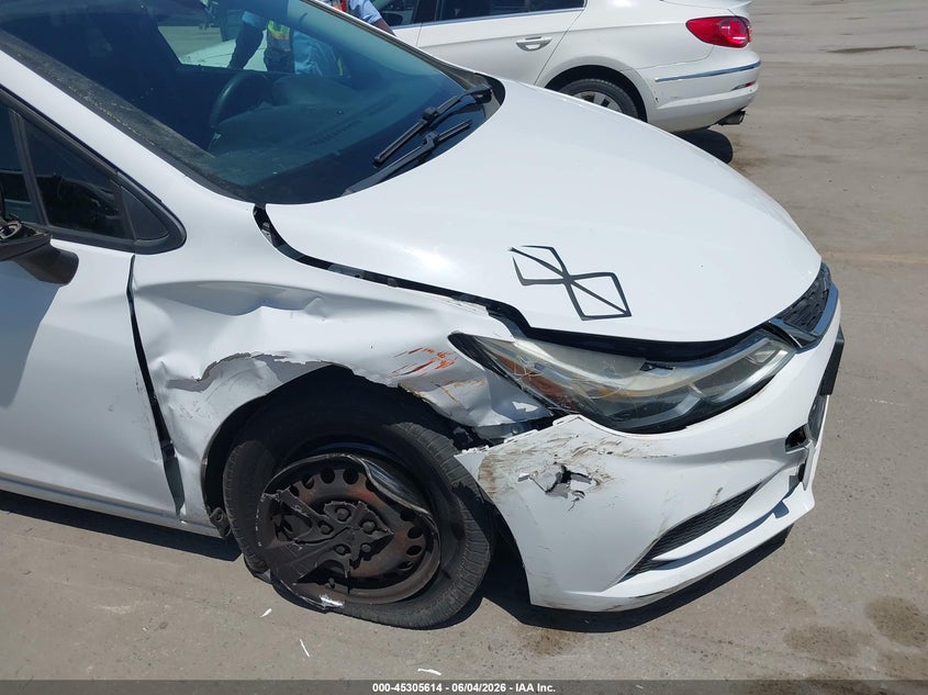 2017 Chevrolet Cruze VIN 1G1BC5SM1H7153172 IAAI salvage auction — RIGHT FRONT, Salvage Title, sold $1,400 on 2026-07-22 (photo 6)