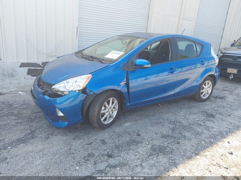 2013 Toyota Prius c VIN JTDKDTB33D1555580 IAAI salvage auction — FRONT END, Salvage (Georgia), sold $1,425 on 2026-07-22 (photo 2)