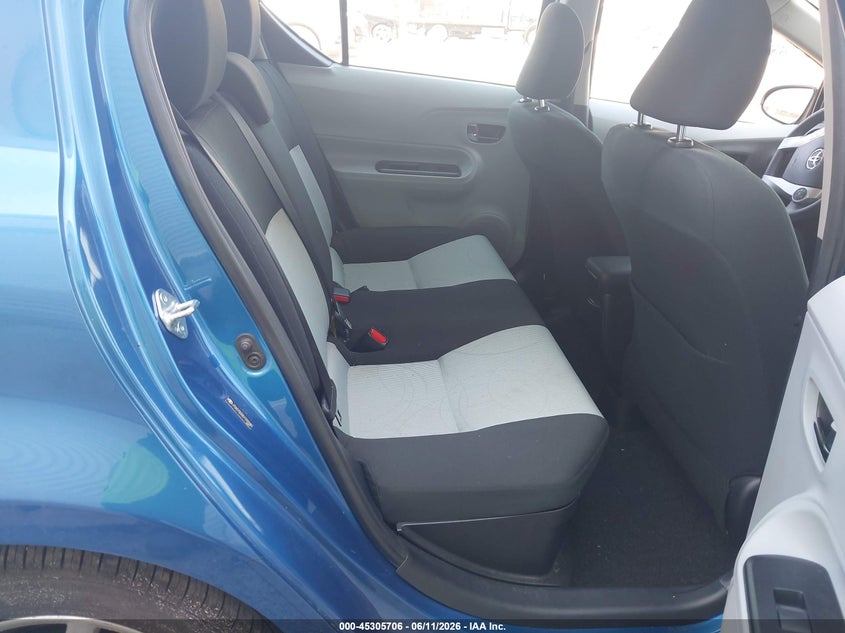 2013 Toyota Prius c VIN JTDKDTB33D1555580 IAAI salvage auction — FRONT END, Salvage (Georgia), sold $1,425 on 2026-07-22 (photo 8)