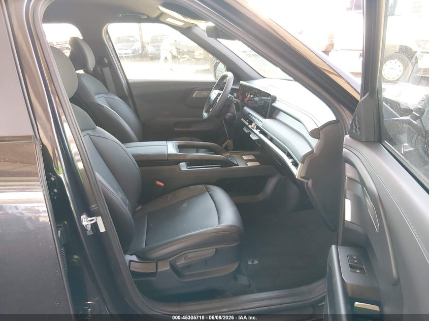 2027 Kia Telluride VIN 5XYPB5S15VG028258 IAAI salvage auction — REAR END, Salvage Title, sold $22,425 on 2026-07-28 (photo 5)