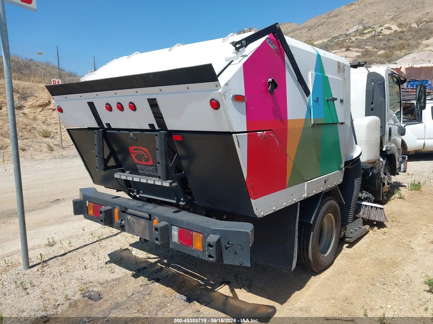 2020 Isuzu Npr VIN 54DB4W1D8LS208715 IAAI salvage auction — WATER/FLOOD, Non-Repairable (California), sold $9,400 on 2026-07-21 (photo 4)