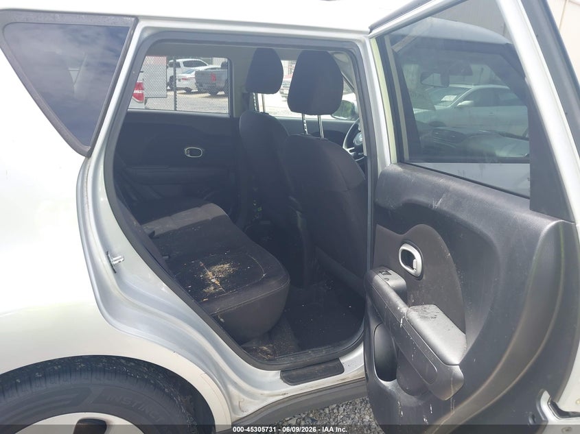 2016 Kia Soul VIN KNDJN2A28G7868721 IAAI salvage auction — NORMAL WEAR, Clear (Mississippi), sold $1,050 on 2026-07-10 (photo 8)