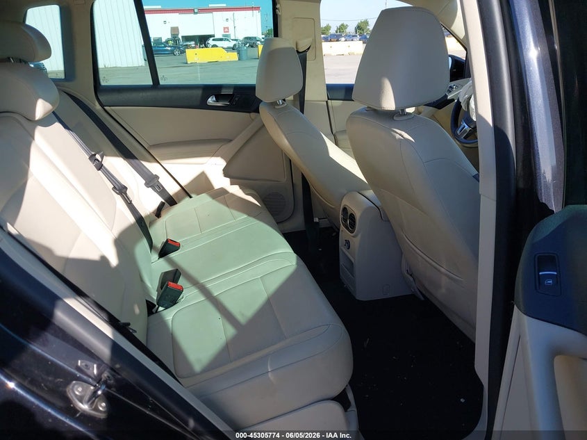 2011 Volkswagen Tiguan VIN WVGAV7AX7BW503711 IAAI salvage auction — FRONT END, Salvage (California), sold $125 on 2026-08-13 (photo 8)