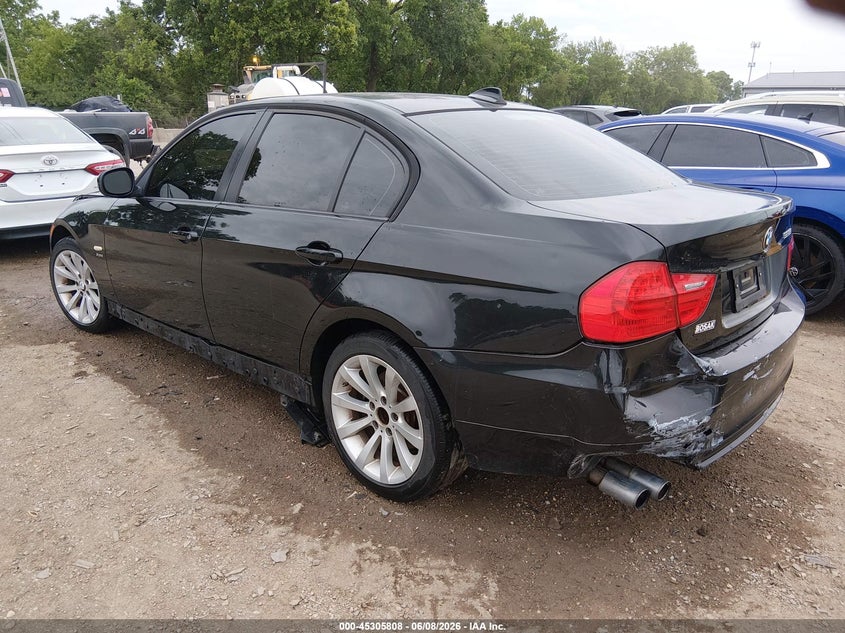 2011 BMW 3er VIN WBAPK7C5XBF083362 IAAI salvage auction — REAR END, Clear (Indiana), sold $1,400 on 2026-07-29 (photo 3)