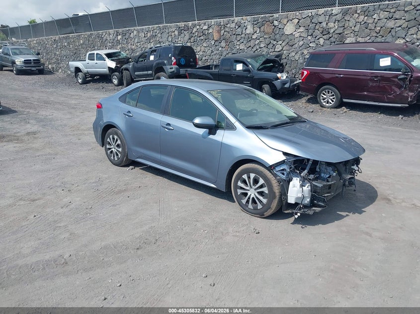 2022 Toyota Corolla VIN JTDEAMDE1NJ039343 IAAI salvage auction — FRONT END, Salvage Title, sold $1,850 on 2026-07-28 (photo 1)