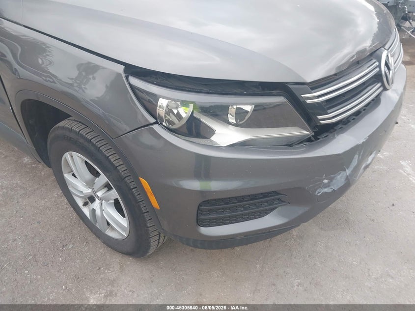 2012 Volkswagen Tiguan VIN WVGAV7AX0CW006372 IAAI salvage auction — FRONT END, Salvage Title, sold $475 on 2026-07-08 (photo 6)
