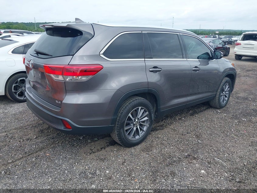 2019 Toyota Highlander VIN 5TDKZRFH9KS316660 IAAI salvage auction — HAIL, Salvage Title, sold $8,000 on 2026-07-29 (photo 4)