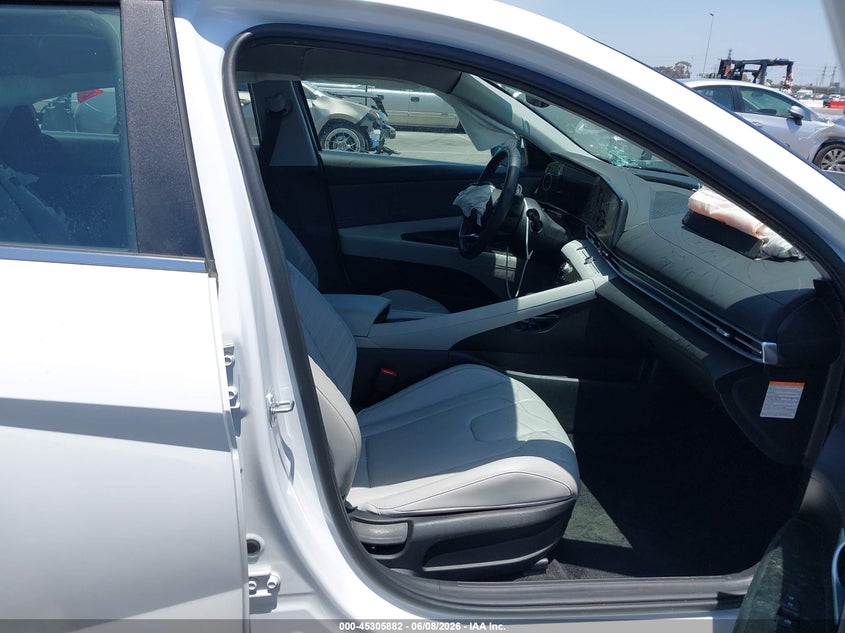 2025 Hyundai Elantra VIN KMHLN4DJ9SU149359 IAAI salvage auction — FRONT END, Salvage Title, sold $3,500 on 2026-08-01 (photo 5)