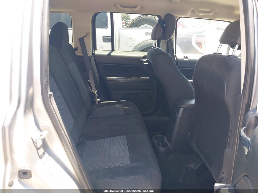 2016 Jeep Liberty (patriot) VIN 1C4NJPFB0GD620628 IAAI salvage auction — REAR END, Salvage Title, sold $1,450 on 2026-07-09 (photo 8)