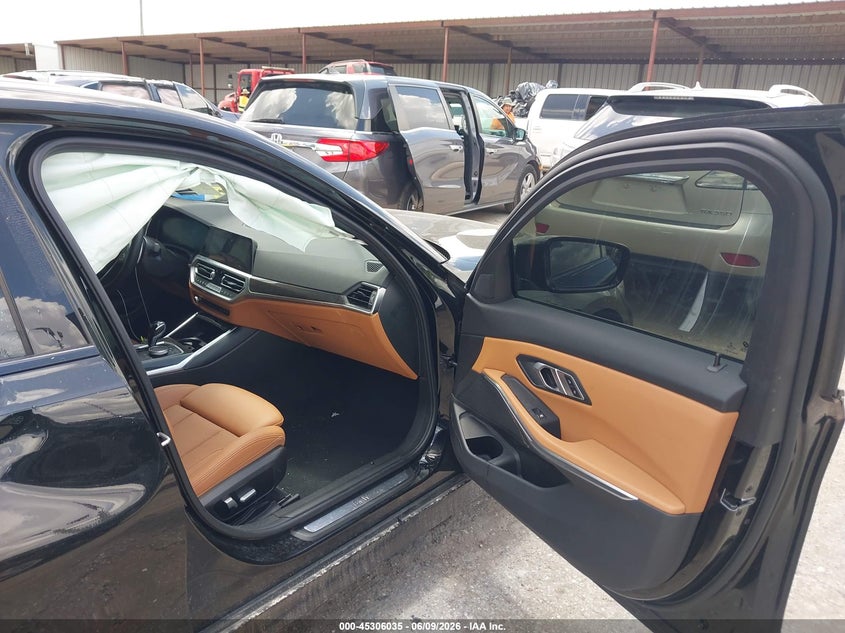 2022 BMW 3er VIN 3MW5R7J04N8C26409 IAAI salvage auction — LEFT & RIGHT, Salvage Title, sold $8,650 on 2026-07-29 (photo 5)