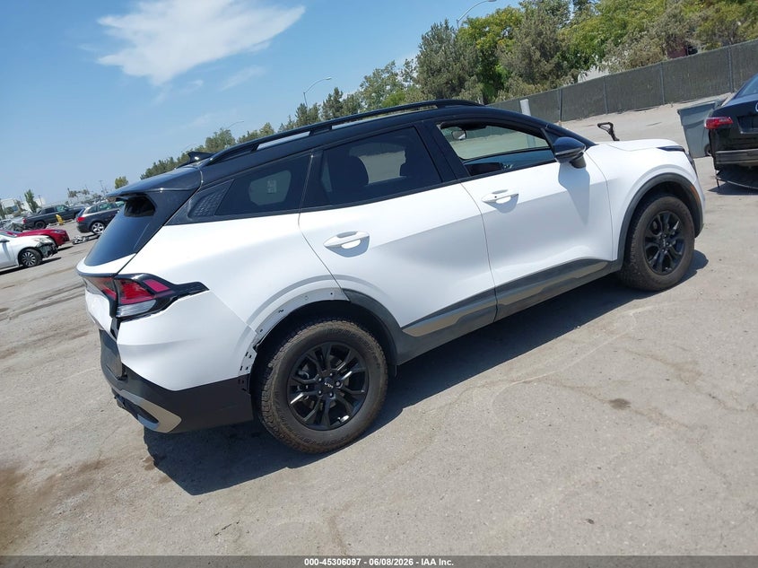 2024 Kia Sportage VIN 5XYK7CDF4RG154979 IAAI salvage auction — REAR END, Salvage (California), sold $9,600 on 2026-07-28 (photo 4)