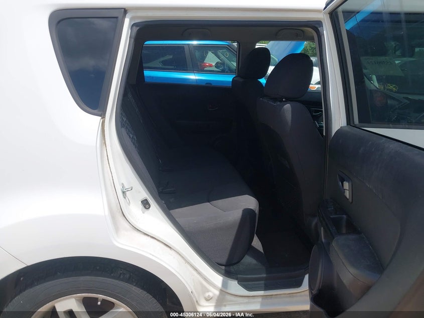 2011 Kia Soul VIN KNDJT2A21B7331722 IAAI salvage auction — NORMAL WEAR, Clear (Illinois), sold $425 on 2026-07-07 (photo 8)