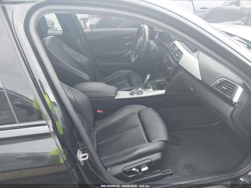 2018 BMW 3er VIN WBA8D9G52JNU67144 IAAI salvage auction — FRONT END, Salvage Title, sold $3,000 on 2026-07-09 (photo 5)
