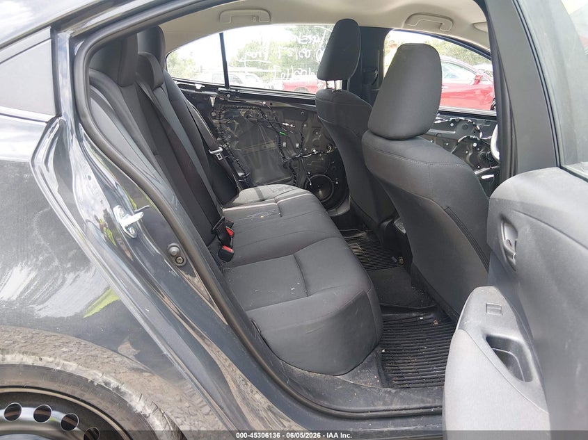 2026 Toyota Corolla VIN 5YFB4MDE1TP425473 IAAI salvage auction — LEFT SIDE, Salvage (Alabama), sold $25 on 2026-07-27 (photo 8)