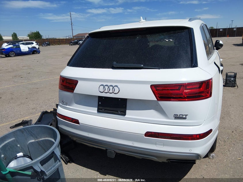 2018 Audi Q7 VIN WA1LAAF79JD004623 IAAI salvage auction — LEFT & RIGHT, Salvage Title, sold $2,850 on 2026-07-14 (photo 4)