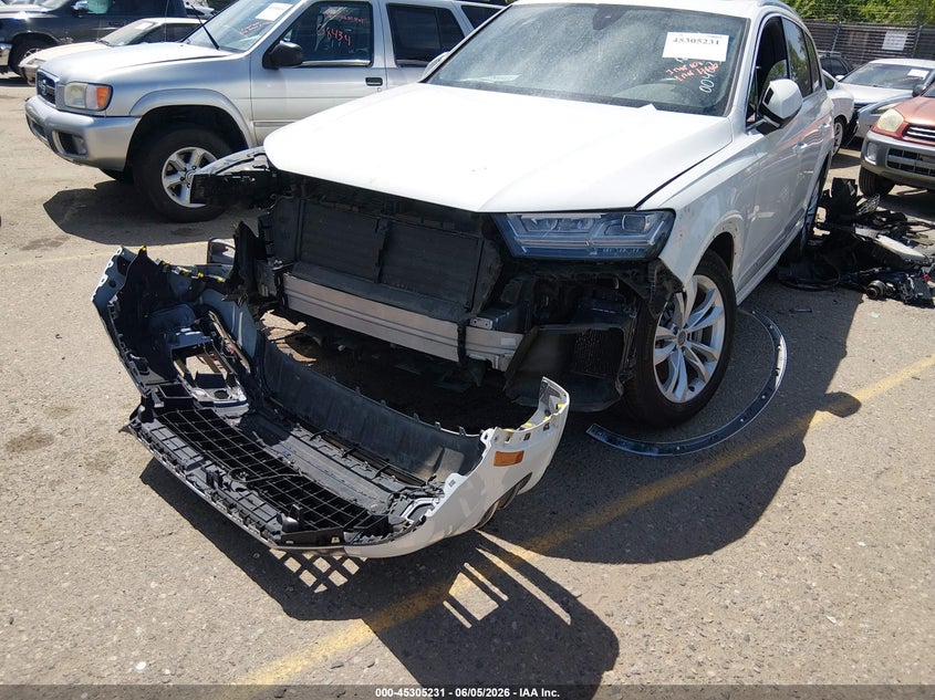 2018 Audi Q7 VIN WA1LAAF79JD004623 IAAI salvage auction — LEFT & RIGHT, Salvage Title, sold $2,850 on 2026-07-14 (photo 6)