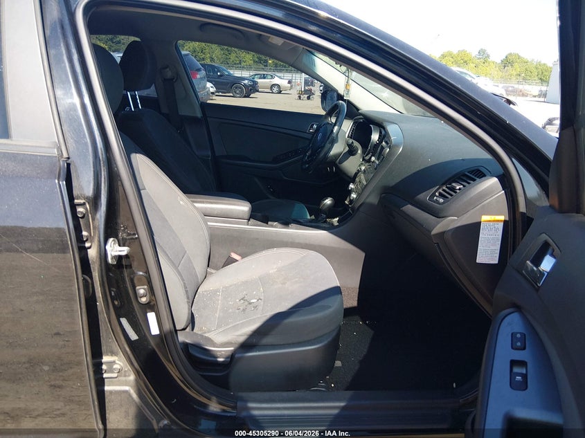 2013 Kia Optima hybrid VIN KNAGM4AD2D5045183 IAAI salvage auction — NORMAL WEAR, Clear (Tennessee), sold $775 on 2026-07-08 (photo 5)