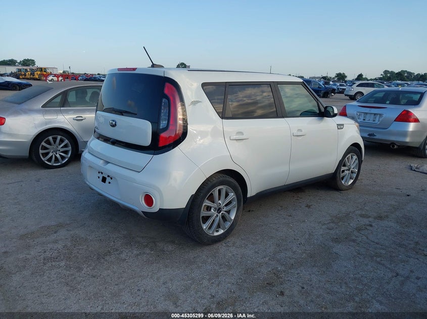 2018 Kia Soul VIN KNDJP3A51J7559724 IAAI salvage auction — NORMAL WEAR, Salvage Title, sold $950 on 2026-07-21 (photo 4)