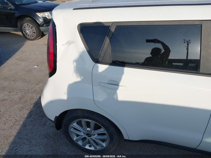 2018 Kia Soul VIN KNDJP3A51J7559724 IAAI salvage auction — NORMAL WEAR, Salvage Title, sold $950 on 2026-07-21 (photo 6)