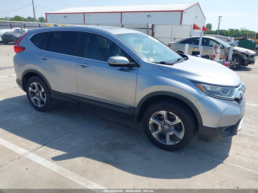 2017 Honda Cr-v VIN 2HKRW2H54HH661997 IAAI salvage auction — LEFT FRONT, Salvage Title, sold $5,500 on 2026-07-20 (photo 1)
