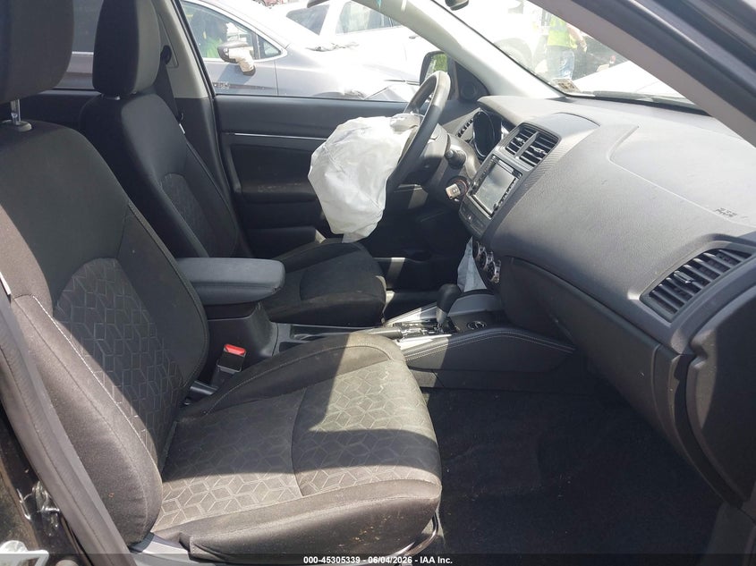 2022 Mitsubishi Outlander VIN JA4ARUAU0NU002862 IAAI salvage auction — FRONT END, Salvage Title, sold $4,050 on 2026-07-14 (photo 5)