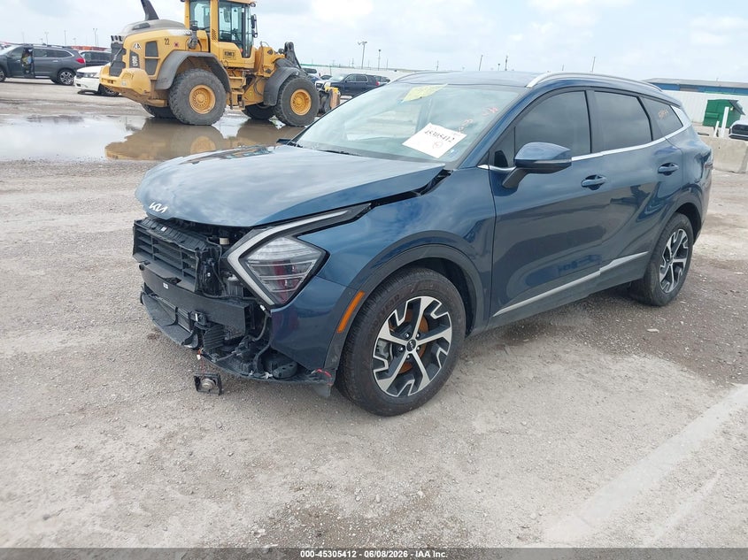 2025 Kia Sportage VIN KNDPVCDG6S7216891 IAAI salvage auction — SIDE, Salvage Title, sold $7,100 on 2026-07-09 (photo 2)