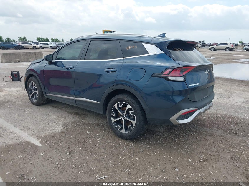 2025 Kia Sportage VIN KNDPVCDG6S7216891 IAAI salvage auction — SIDE, Salvage Title, sold $7,100 on 2026-07-09 (photo 3)