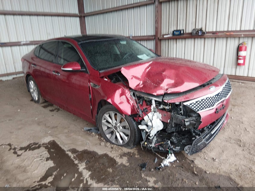 2018 Kia Optima VIN 5XXGT4L38JG199043 IAAI salvage auction — RIGHT FRONT, Salvage Title, sold $1,200 on 2026-07-16 (photo 1)
