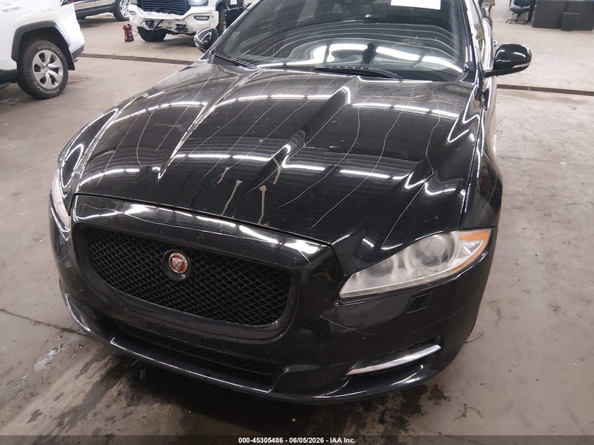 2013 Jaguar Xj VIN SAJWA2GB1DLV52364 IAAI salvage auction — RIGHT FRONT, Salvage Title, sold $3,000 on 2026-07-28 (photo 6)