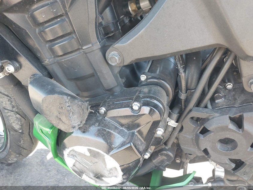 2013 Kawasaki Zr VIN JKAZRCD19DA038743 IAAI salvage auction — LEFT & RIGHT, Salvage Title, sold $50 on 2026-07-21 (photo 9)