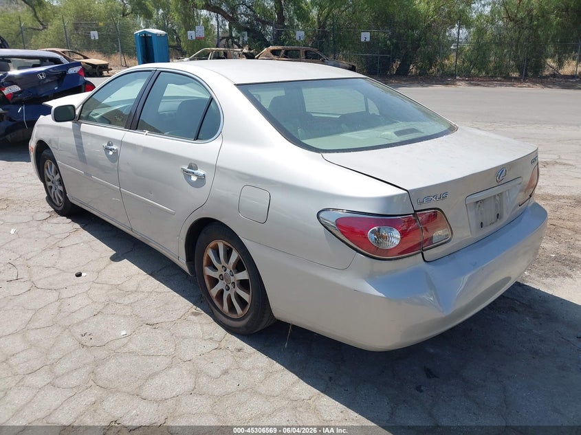 2003 Lexus Es 300 VIN JTHBF30G530090450 IAAI salvage auction — NORMAL WEAR, Clear - Dealer Only (California), sold $600 on 2026-07-07 (photo 3)