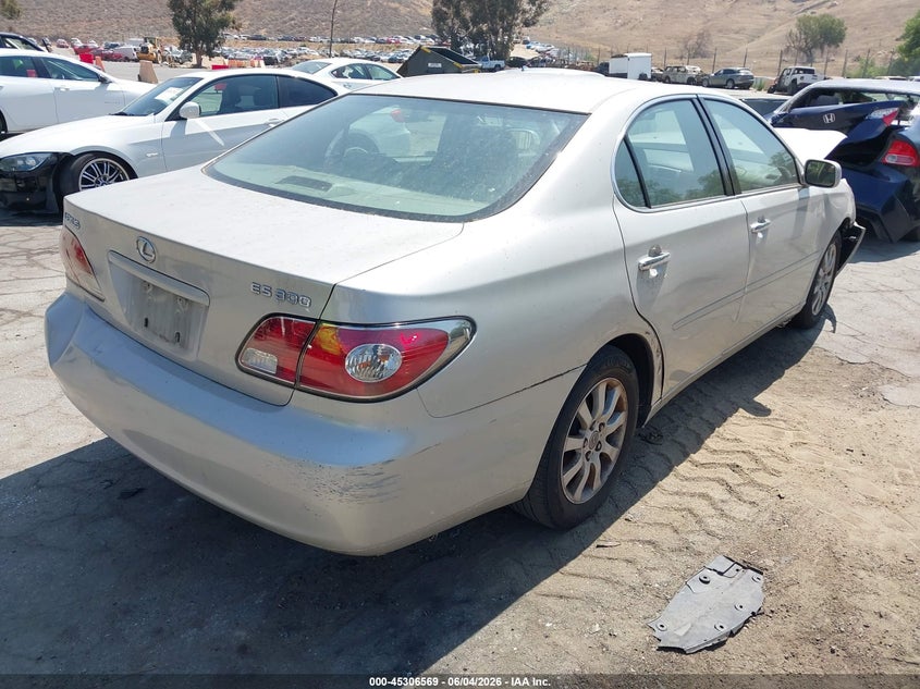 2003 Lexus Es 300 VIN JTHBF30G530090450 IAAI salvage auction — NORMAL WEAR, Clear - Dealer Only (California), sold $600 on 2026-07-07 (photo 4)