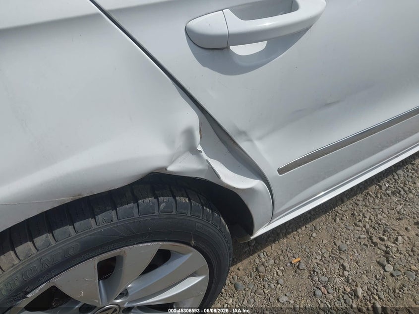 2012 Volkswagen Passat cc VIN WVWMP7AN2CE536522 IAAI salvage auction — NORMAL WEAR, Salvage Title, sold $375 on 2026-07-08 (photo 6)