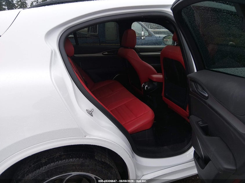2023 Alfa romeo Stelvio VIN ZASPAKBNXP7D65276 IAAI salvage auction — FRONT END, Salvage Title, sold $2,500 on 2026-07-29 (photo 8)