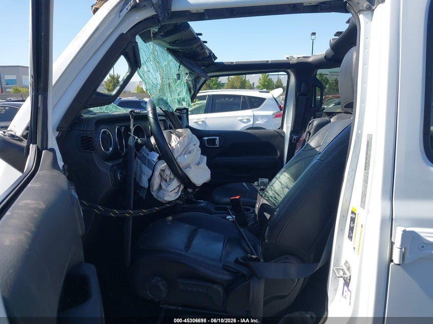 2020 Jeep Wrangler / VIN 1C4HJXENXLW247833 IAAI salvage auction — ROLLOVER, Salvage Title, sold $5,500 on 2026-08-14 (photo 5)