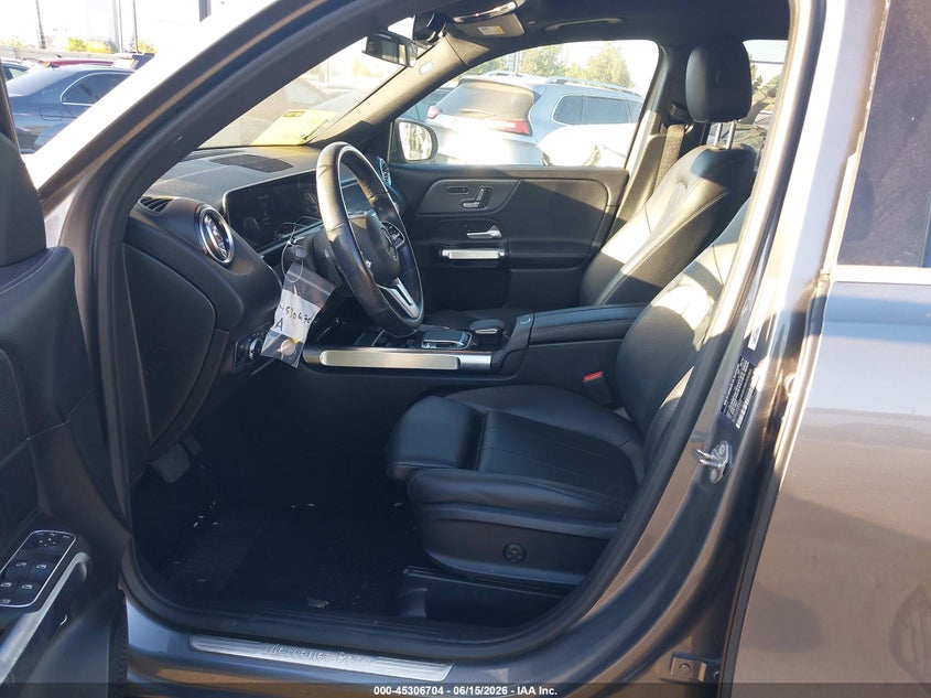 2020 Mercedes-benz Glb VIN WDC4M4HB6LW004813 IAAI salvage auction — REAR END, Salvage Title, sold $6,800 on 2026-08-14 (photo 5)