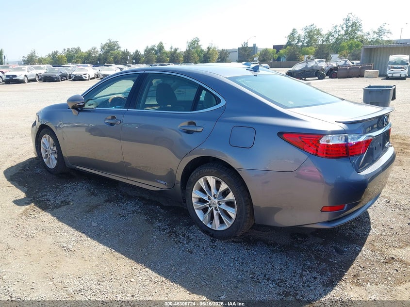 2013 Lexus ES VIN JTHBW1GG0D2015624 IAAI salvage auction — SIDE, Salvage Title, sold $1,800 on 2026-07-29 (photo 3)