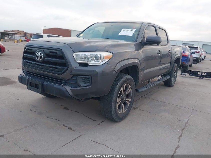 2017 Toyota Tacoma VIN 5TFAX5GN8HX097269 IAAI salvage auction — REAR END, Original (Texas), sold $10,800 on 2026-07-29 (photo 2)
