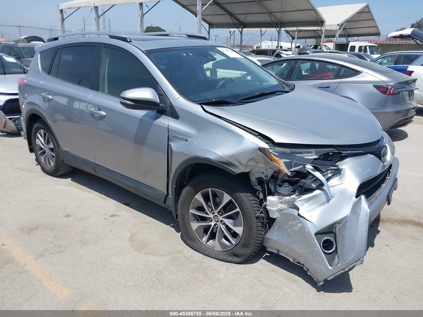 2018 Toyota Rav 4 VIN JTMRJREV3JD225133 IAAI salvage auction — RIGHT FRONT, Salvage Title, sold $6,300 on 2026-07-15 (photo 1)