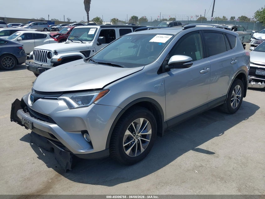 2018 Toyota Rav 4 VIN JTMRJREV3JD225133 IAAI salvage auction — RIGHT FRONT, Salvage Title, sold $6,300 on 2026-07-15 (photo 2)