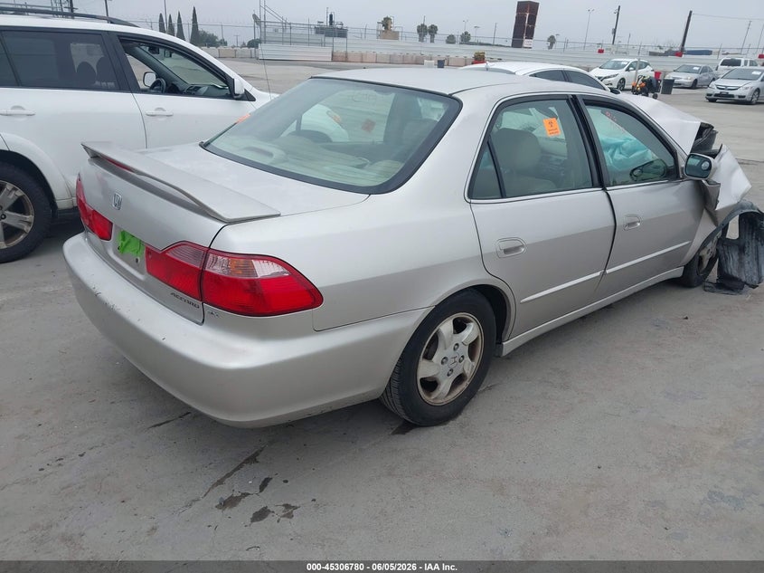 1999 Honda Accord VIN JHMCG6670XC030395 IAAI salvage auction — FRONT END, Salvage (California), sold $200 on 2026-07-22 (photo 4)